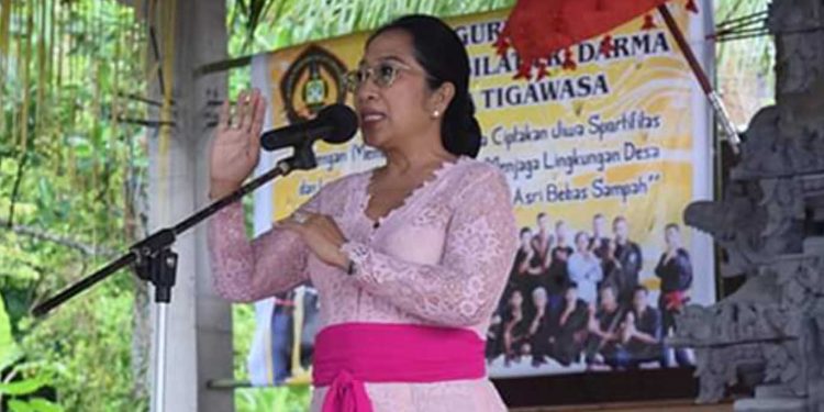 Aries Suradnyana, Pacu Pengembangan Kerajinan Bambu Desa Tigawasa