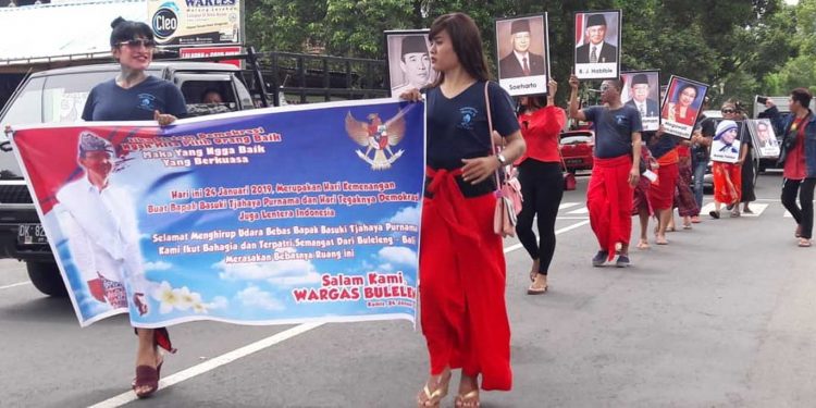 Aksi Wargas Di Singaraja Sambut Ahok Keluar Dari Penjara