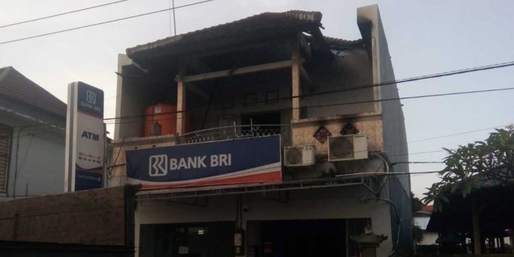 Genset Meledak, BRI Unit Tamblang Terbakar