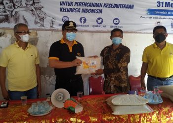 Golkar Serahkan Bantuan Banjir, Sasar Kampung Anyar dan Kaliuntu