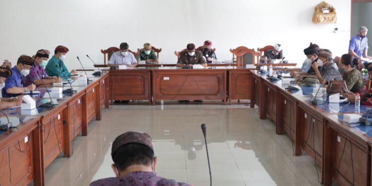 Fraksi Di DPRD Buleleng Sepakat Tiga Ranperda Menjadi Perda