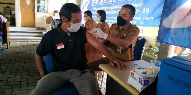 Bertahap, Vaksinasi Booster Mulai Disuntikkan Kepada Masyarakat Buleleng