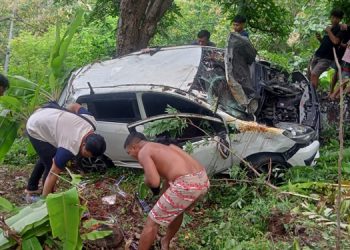 Ikuti Petunjuk Aplikasi, Mobil Warga Rusia Masuk Jurang