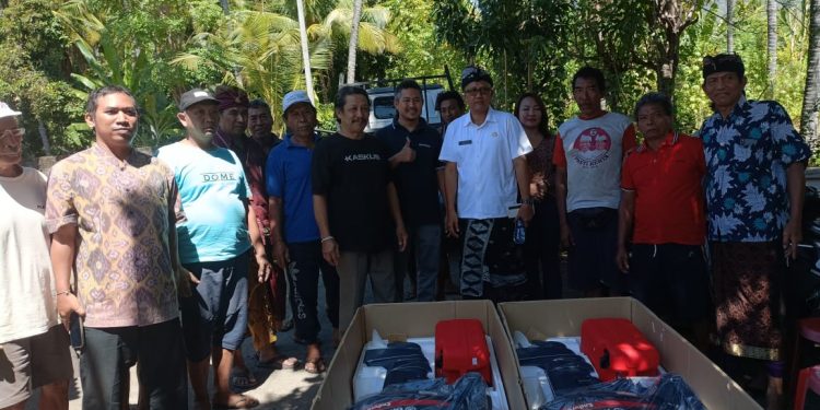 Tingkatkan Sarpras Nelayan Buleleng, DKPP Berikan Bantuan Mesin Tempel