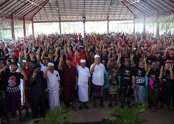 Orang Pintar Pilih Pemimpin Cerdas Koster-Giri dan JOSS24